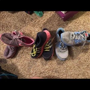 Women’s athletic shoes